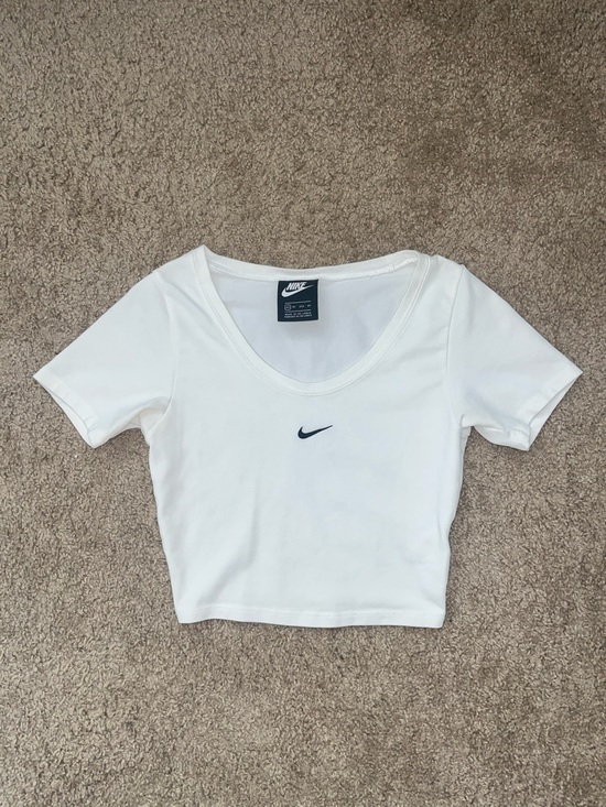 Nike Tops - Nike top